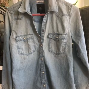 American Eagle Chambray Button Top (or jacket)